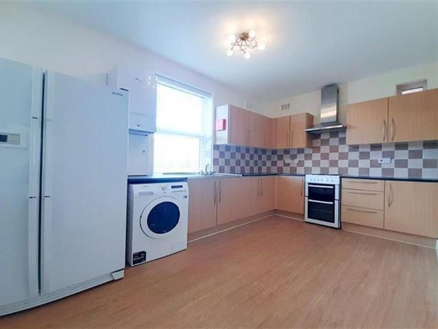 Brent View House, North Circular. 4 bed apartment to rent £2,650 pcm £612 pw