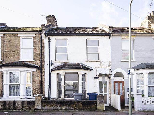 Brent View Road, Hendon, London NW9, 4 bed terraced house to rent, £3,000 pcm | PrimeLocation