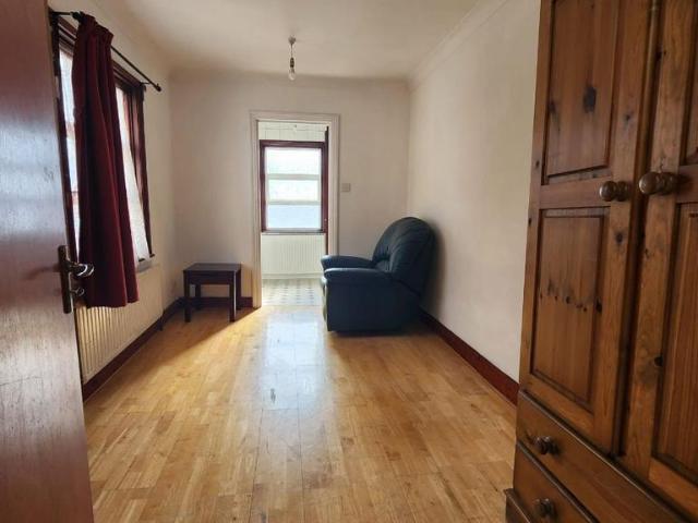 Brent View Road, London, NW9 House share to rent £900 pcm £208 pw