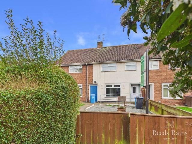Brent Avenue, East Yorkshire HU8 3 bed terraced house to rent £750 pcm £173 pw