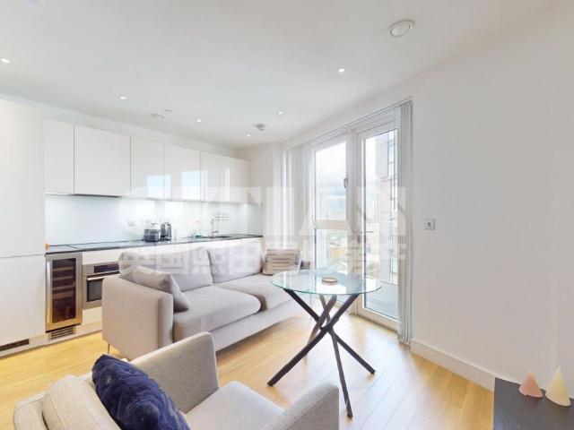 Brent House, Wandsworth Road, Nine Elms, London SW8, 1 bed flat to rent, £2,900 pcm | PrimeLocation