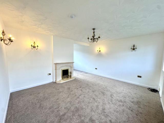 Brent Road, Southall, UB2 3 bed semi detached house to rent £2,300 pcm £531 pw