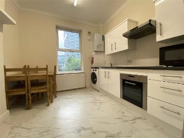Brentford TW8, 5 bed flat to rent, £3,750 pcm | PrimeLocation