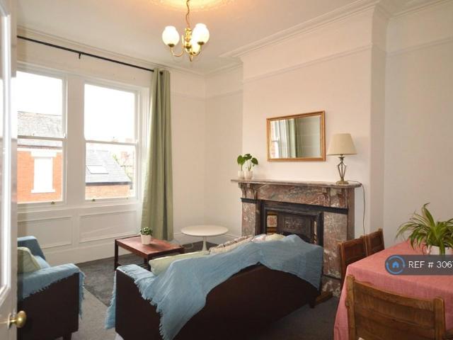 Brentwood Avenue, Newcastle Upon. 4 bed maisonette to rent £2,132 pcm £492 pw