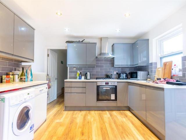 Brentwood Avenue, Jesmond 3 bed house share to rent £1,833 pcm £423 pw