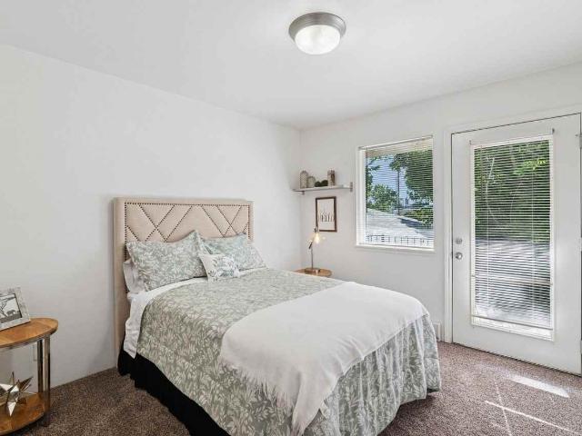 Brentwood Estates 2 Bedroom Apartment for Rent at 317 30th St, Springfield, OR 97478