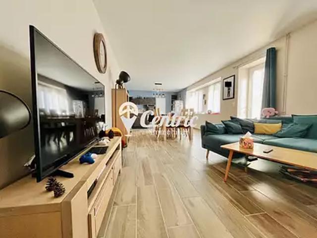 Bressuire 79300 Location maison 4 pièces t4