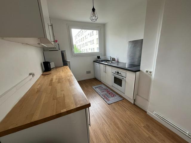 BREST 17 RUE JEAN MERMOZ T3 meublé Lumineux, Brest