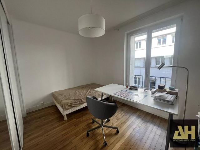 BREST SAINT LOUIS T3 CHARME RENOVE