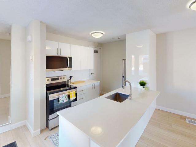 Britannia Beach Townhome