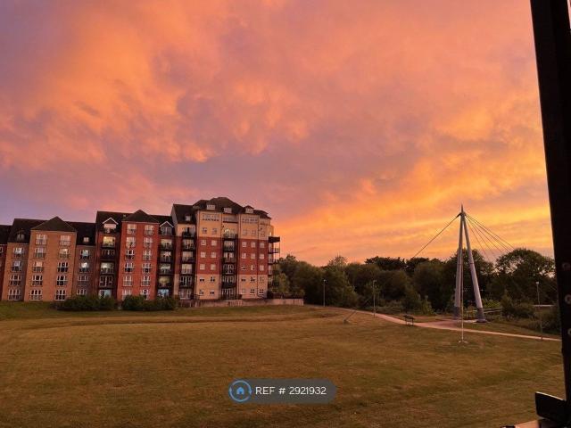 Britannia House, Bedford MK42, 2 bed flat to rent, £1,300 pcm | PrimeLocation