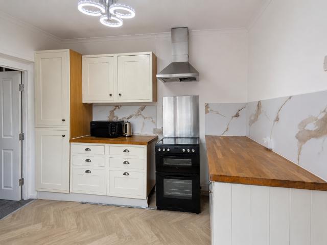 Britannia Street, Loughborough LE12 4 bed flat to rent £1,850 pcm £427 pw
