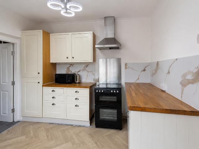 Britannia Street, Shepshed, Loughborough LE12, 4 bed flat to rent, £1,850 pcm | PrimeLocation