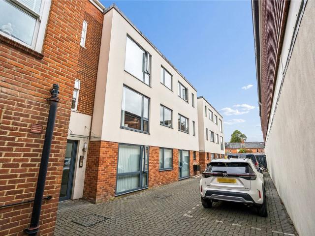 Britannia Place, 22 Reading Road, Henley On Thames, Oxfordshire RG9, 2 bed flat to rent, £1,600 pcm | PrimeLocation