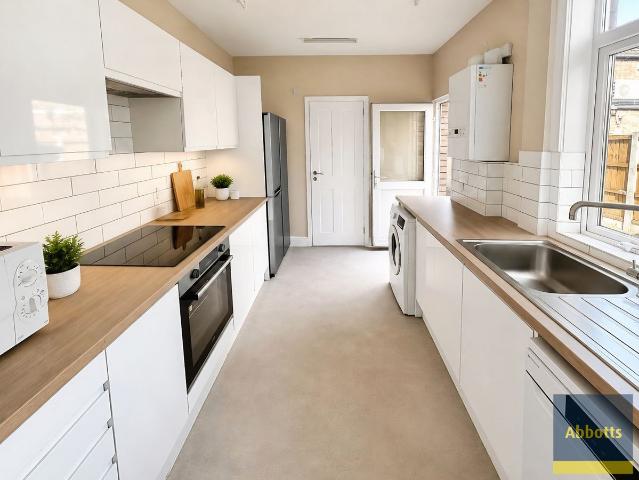 Britannia Road, Ipswich IP4, 3 bed property to rent, £1,600 pcm | PrimeLocation