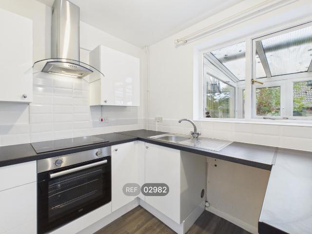 Britannia Road, Ipswich, Suffolk, UK IP4, 2 bed terraced house to rent, £1,100 pcm | PrimeLocation