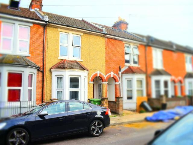 Britannia Road North, Southsea PO5, 4 bed terraced house to rent, £1,900 pcm | PrimeLocation