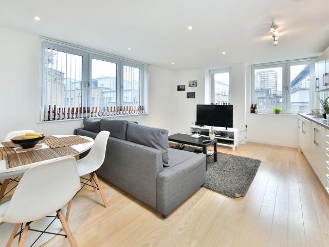 Britannia Walk, Islington, London, N1 2 bed apartment to rent £3,250 pcm £750 pw
