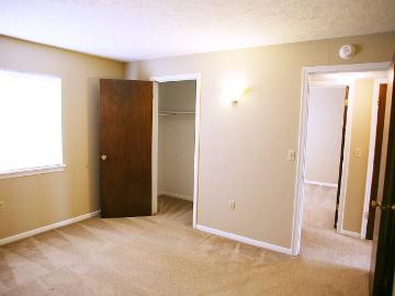 Britain Towne 1 Bedroom Apartment for Rent at 2103 Fraser Ct, Bellevue, NE 68005