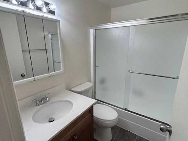 Britewood Apartments 2 Bedroom Apartment for Rent at 1398 E Cleveland St, Woodburn, OR 97071