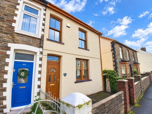 Brithweunydd Road, Tonypandy CF40, 2 bed end terrace house to rent, £825 pcm | PrimeLocation