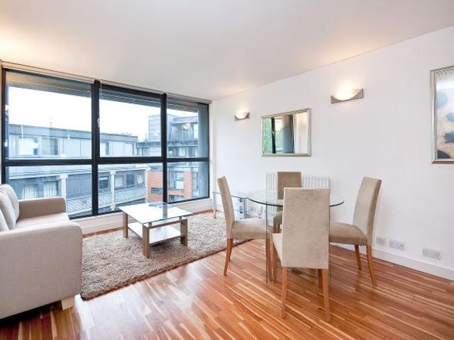 Britton Street, Clerkenwell EC1M, 2 bed flat to rent, £3,400 pcm | PrimeLocation