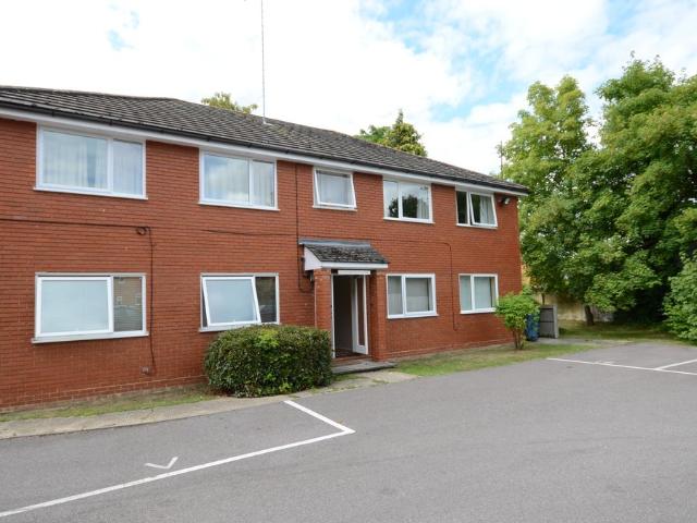 Brittain Court, Sandhurst GU47, 2 bed flat to rent, £1,300 pcm | PrimeLocation