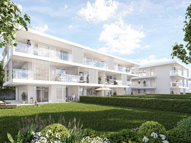 Brixen Italien 39042 98423516