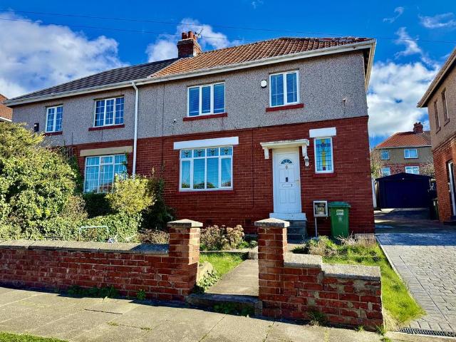 Brixham Avenue, Low Fell, Gateshead 3 bed semi detached house to rent £1,350 pcm £312 pw