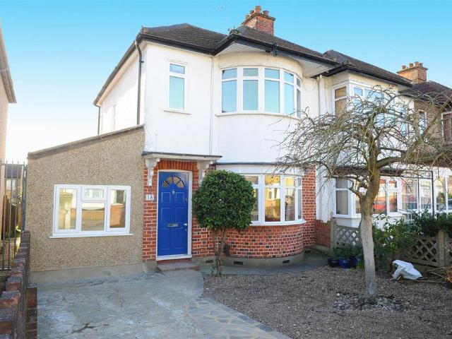 Brixham Crescent, Ruislip, HA4 3 bed end of terrace house to rent £2,100 pcm £485 pw