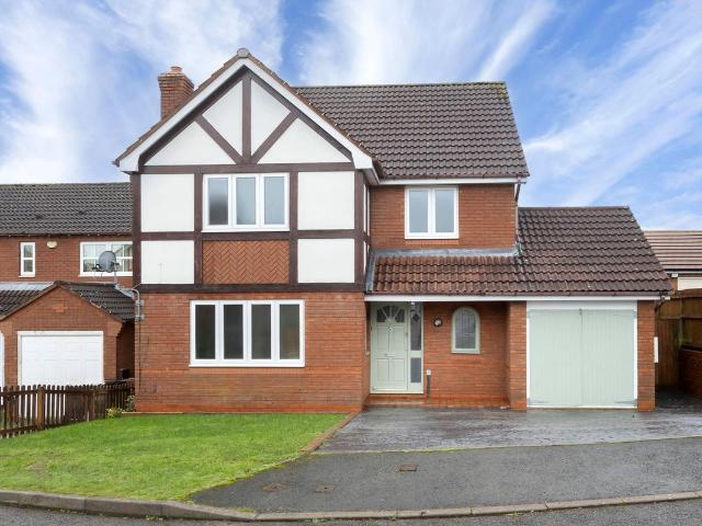 Briar Close, Lickey End, Bromsgrove B60, 4 bed detached house to rent, £1,900 pcm | PrimeLocation