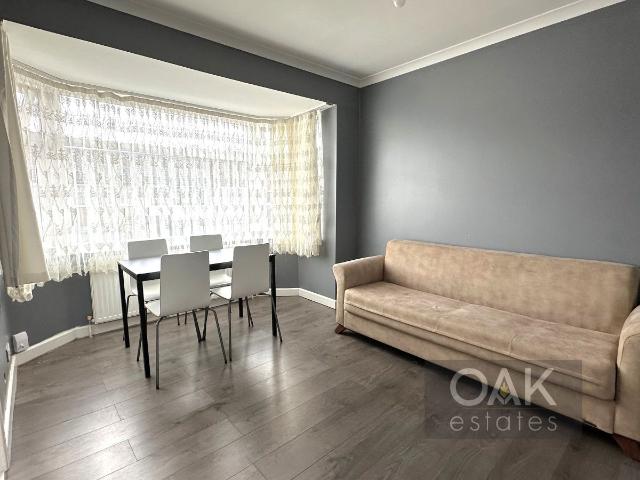 Briar Close, London N13, 2 bed maisonette to rent, £1,750 pcm | PrimeLocation