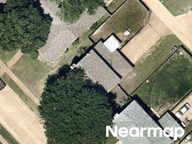 Briarbrook Ln