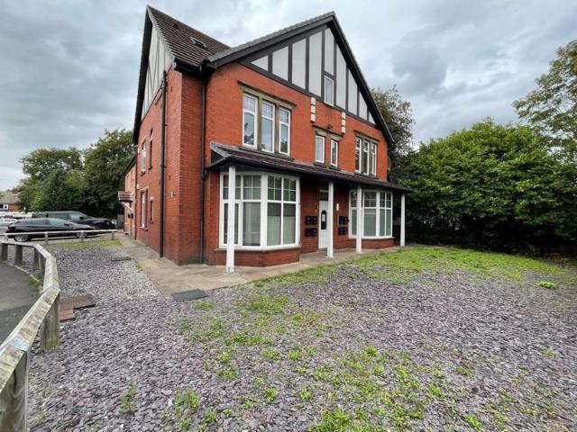 Briarfield Gardens, Huddersfield HD5, 1 bed flat to rent, £450 pcm | PrimeLocation