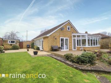 Briars Lane, Hatfield AL10, 2 bed bungalow to rent, £2,200 pcm | PrimeLocation