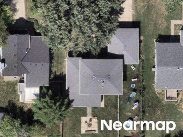 Briarwood Ave