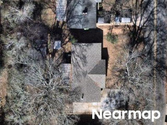 Briarwood Dr