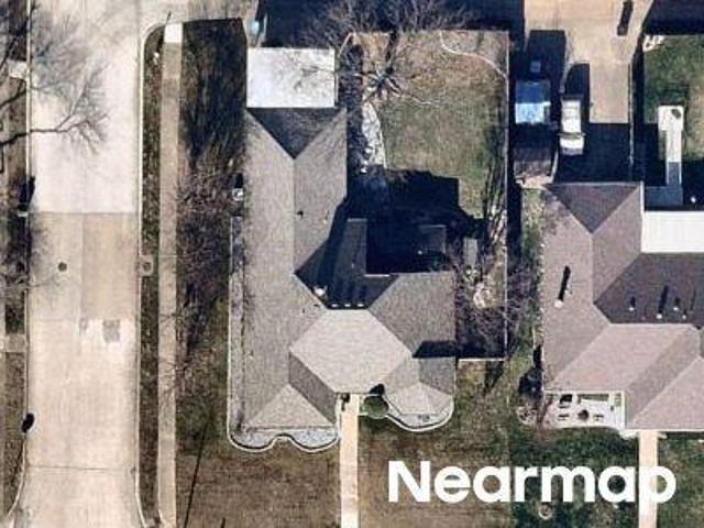 Briarwood Dr