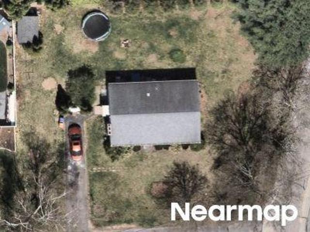 Briarwood Dr