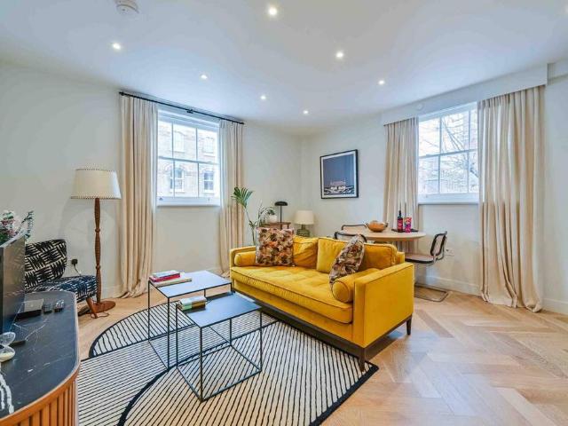 Bricco e Bacco, 11 Charlotte Street, East Marylebone, London, W1T 1RQ, United Kingdom | 1 bed apartment for rent #117174195 | Rentberry