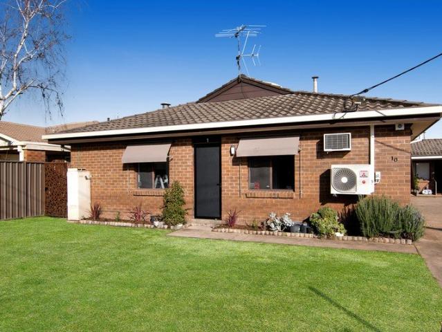 BRICK UNIT IN QUIET COURT LOCATION