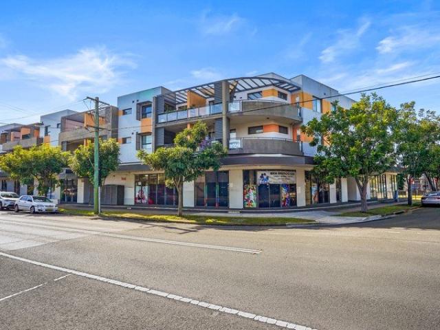 Brick Apartment In The Heart of Toongabbie