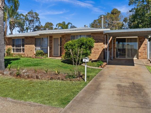 Brick Home on a Generous 790m² Block