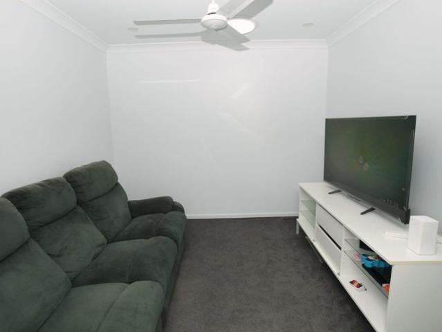 Brick Home Fernvale 450m2