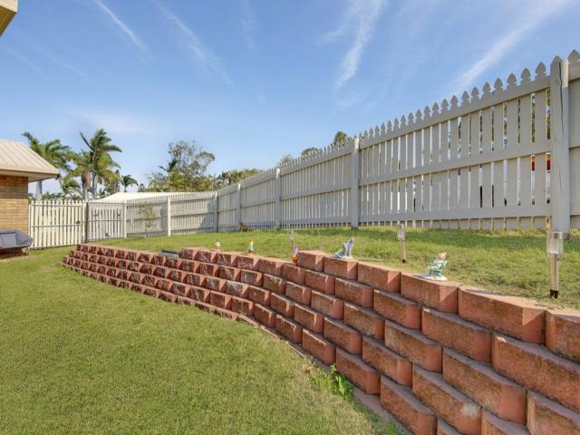 Brick Home in Private Treat!