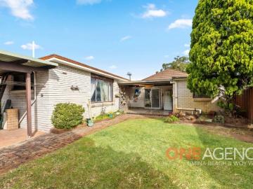 BRICK HOUSE AND GRANNY FLAT OUTSTANDING LOCATION