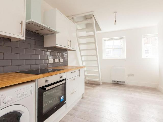 Brick Lane, E1, Brick Lane, London, E1 1 bed flat to rent £2,000 pcm £462 pw