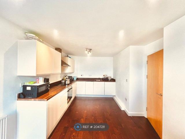 Brickdale House, Stevenage SG1, 2 bed flat to rent, £1,500 pcm | PrimeLocation
