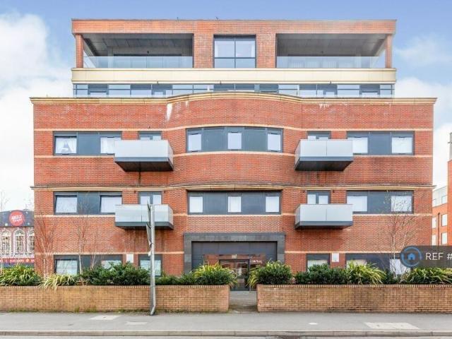 Brickfield Court, Slough, SL1 1 bed flat to rent £1,350 pcm £312 pw