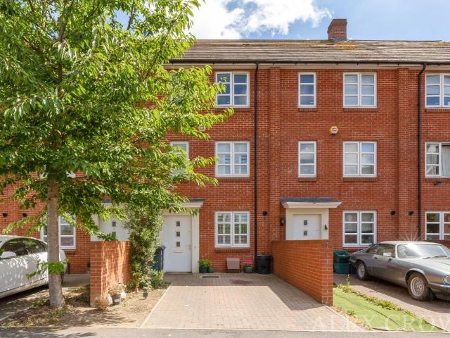Brickfield Road, Croydon CR4, 4 bed town house to rent, £2,800 pcm | PrimeLocation